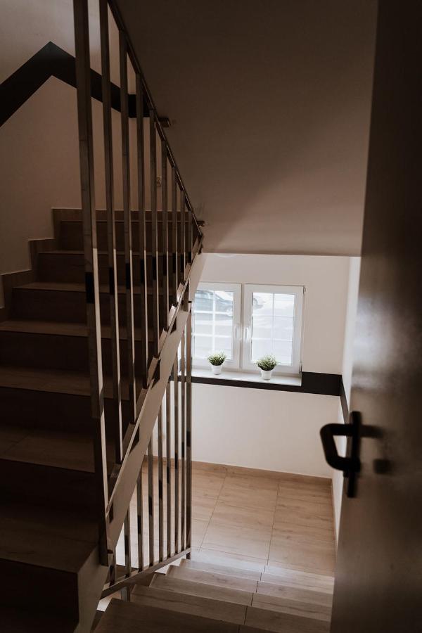 Noclegi Przy Stacji Nowy Dwor Mazowiecki Exterior photo