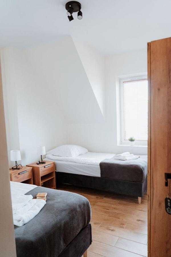 Noclegi Przy Stacji Nowy Dwor Mazowiecki Exterior photo