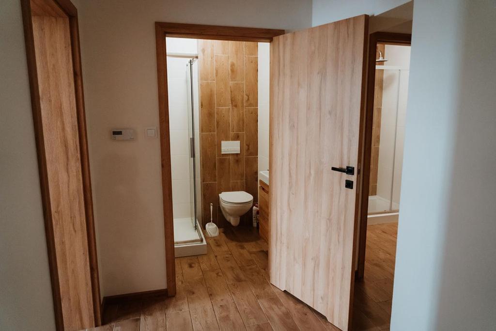 Noclegi Przy Stacji Nowy Dwor Mazowiecki Exterior photo